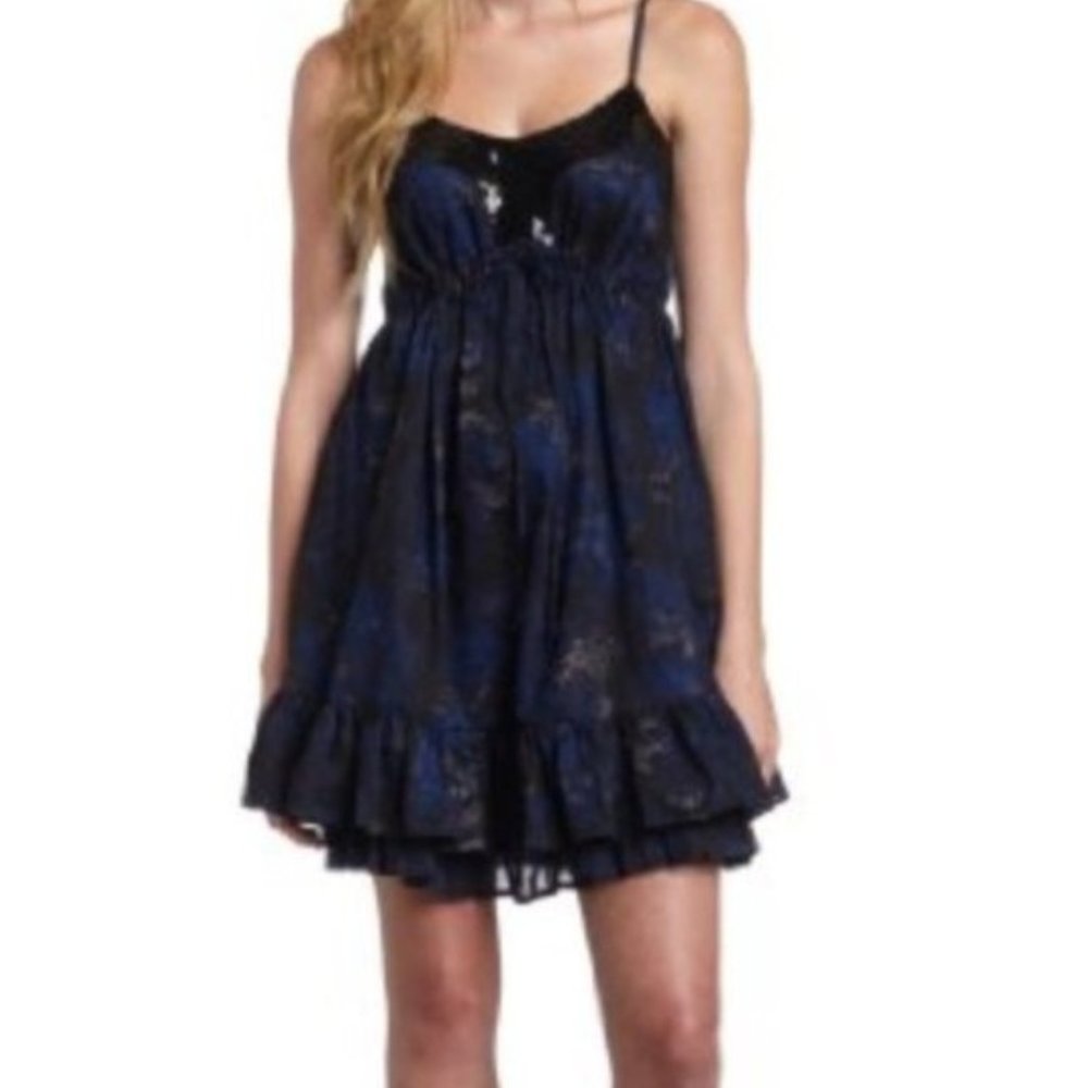 French Connection floral sequin dress size 2 (J17)